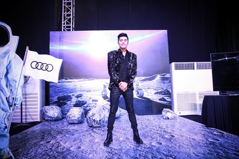 Đông Nhi và Noo Phước Thịnh 'bùng nổ' cùng xe sang Audi tại Hà Nội - ảnh 7