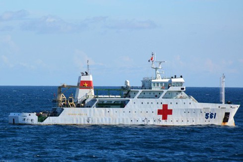 Tìm thấy thêm thi thể phi hành đoàn và trục vớt các bộ phận máy bay CASA 8983 - ảnh 2