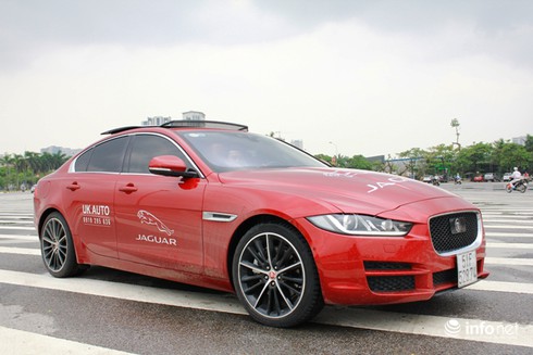 Nửa ngày cầm lái xe sang Jaguar XE - ảnh 1