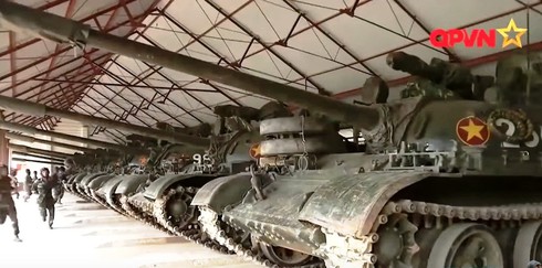 [Video] Xem lực lượng tăng thiết giáp Việt Nam huấn luyện SSCĐ - ảnh 1