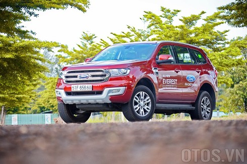 Giá cao 1,2 - 2 tỷ liệu Ford Everest Trend 2016 có đáng “đồng tiền bát gạo”? - ảnh 1