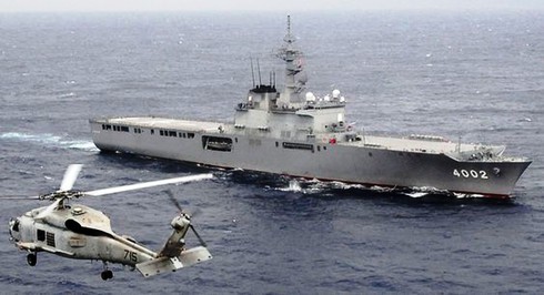 Tàu đổ bộ xe tăng Osumi Nhật Bản -