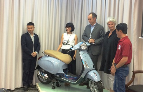 Biểu tượng Ý - Vespa Primavera biến thành đồ độc 'dát' vỏ trứng - ảnh 8