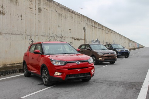 SsangYong AutoK giảm giá đồng loạt cho các phiên bản xe Tivoli 2016 - ảnh 1