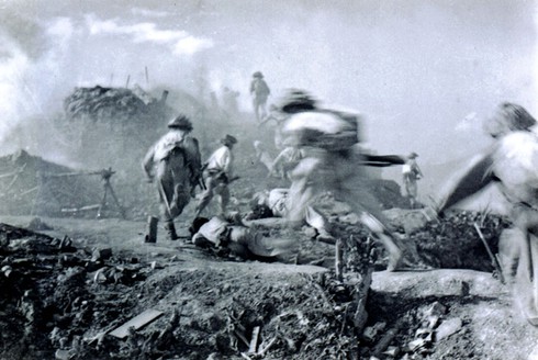 Điện Biên Phủ - những hình ảnh biểu tượng của chiến thắng chấn động địa cầu - ảnh 9