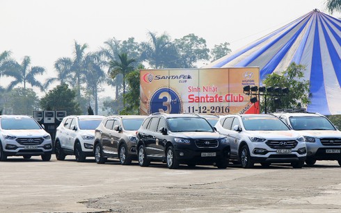 [Video] 50 xe SantaFe xếp hình mừng Fe-Club tuổi lên 3 - ảnh 6