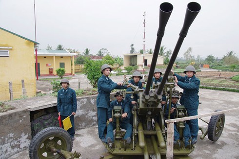 Hình ảnh pháo thủ cao xạ đất Cảng sẵn sàng chiến đấu - ảnh 3