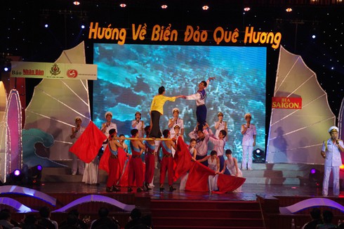 Ngân hàng Nhà nước tặng quân, dân Trường Sa 50 tỷ đồng - ảnh 1