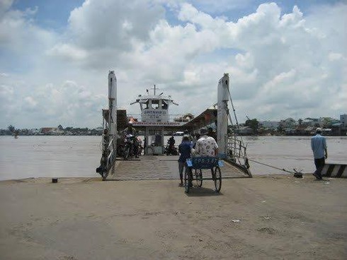 Gần 1000 tỷ xây cầu Châu Đốc xóa phà trên sông Châu Giang - ảnh 1