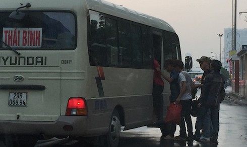 Mở tháng cao điểm cuối năm xử lý xe dù, bến cóc - ảnh 1