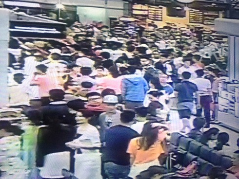 Phạt nhân viên an ninh sân bay Cam Ranh đánh khách Trung Quốc 10 triệu đồng - ảnh 1