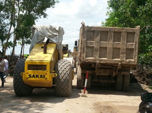 Vụ đoàn xe công vụ bị “nhốt”: Tổng cục Đường bộ nói gì? - ảnh 1