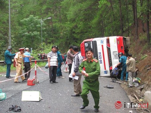 Sau vụ đâm xe làm 7 người chết ở đèo Prenn: Cấm tất cả các xe chạy ban đêm - ảnh 1