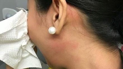 Điểm mặt những pha hành xử thiếu văn hóa của hành khách với tiếp viên hàng không - ảnh 1