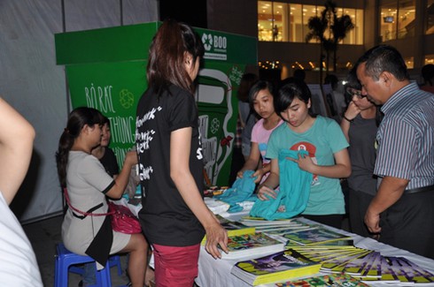 Chết cười với slogan trong gala Tắt đèn Bật ý tưởng 2013 - ảnh 56