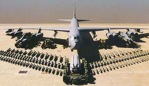 “Pháo đài bay” B-52 và “gấu” Tu-95: Nếu so găng ai sẽ thắng? - ảnh 2