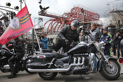 Đức bất ngờ gỡ bỏ lệnh cấm nhập cảnh cho đoàn mô tô “Sói đêm” của Nga - ảnh 6