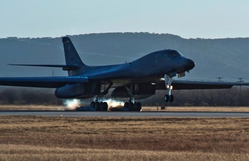 Đưa máy bay B-1B Lancer tới Australia, Mỹ