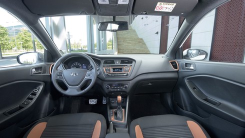 Chốt giá 619 triệu đồng, Hyundai i20 Active mới có “đáng đồng tiền bát gạo” - ảnh 4