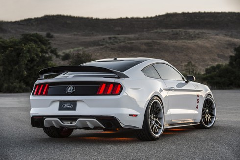 Khi người Mỹ bán xe ô tô ủng hộ chơi máy bay - ảnh 3