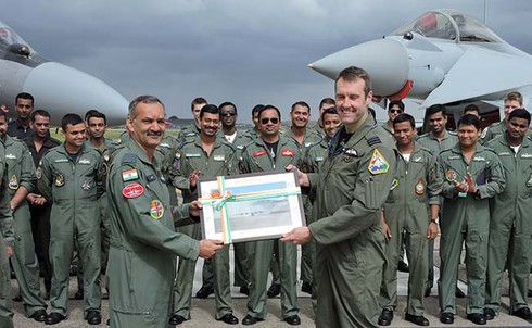 Vì sao Su-30MKI Ấn Độ thắng tuyệt đối Typhoon Anh? - ảnh 4