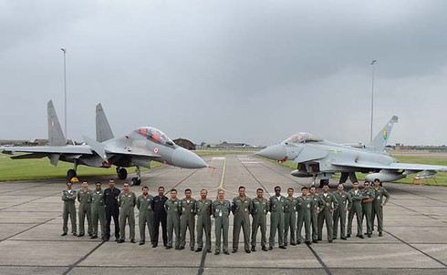 Vì sao Su-30MKI Ấn Độ thắng tuyệt đối Typhoon Anh? - ảnh 5