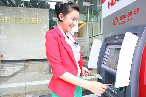 HDBank miễn phí phát hành cho chủ thẻ DaiABank - ảnh 1