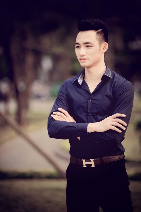 Người mẫu Nam Cao lộ ảnh thời