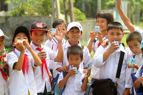Uống sữa - lợi ích sức khỏe và một số phản ứng của cơ thể - ảnh 1