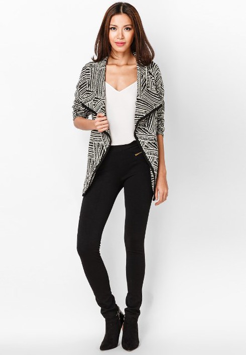 Áo khoác thời trang cho cô nàng bụi bặm - ảnh 3