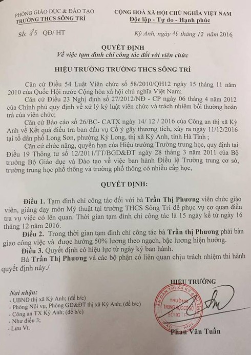 Hà Tĩnh: Đình chỉ công tác nữ giáo viên liên quan đến vụ hành hung thiếu nữ - ảnh 2