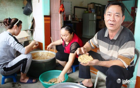 Nghệ An: Đặc sản bánh chưng Vĩnh Hòa hối hả vào vụ Tết - ảnh 8