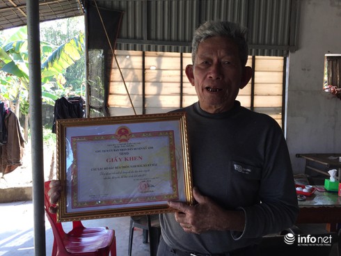 Hà Tĩnh: Người làm “sống lại” những điệu hát sắc bùa ngày Xuân - ảnh 1