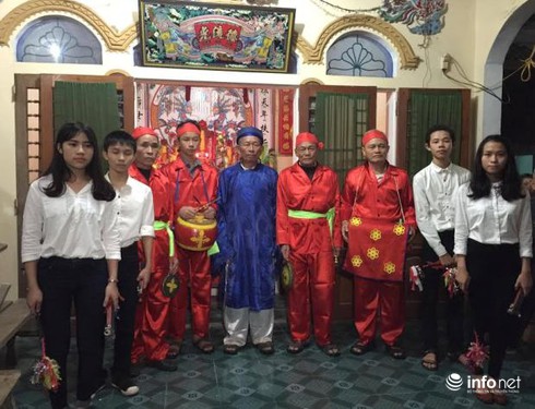 Hà Tĩnh: Người làm “sống lại” những điệu hát sắc bùa ngày Xuân - ảnh 2