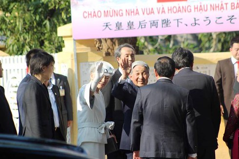 Hậu duệ của cụ Phan Bội Châu gặp Nhật hoàng và Hoàng hậu tại Huế - ảnh 1