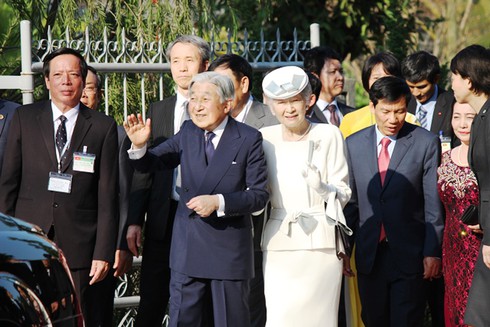 Hậu duệ của cụ Phan Bội Châu gặp Nhật hoàng và Hoàng hậu tại Huế - ảnh 7