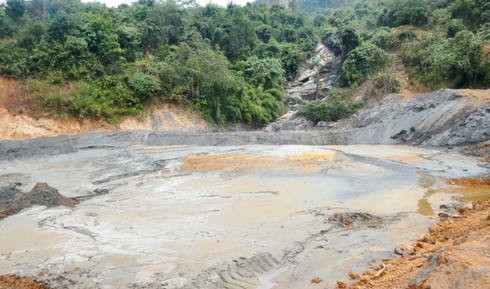 Nghệ An: Hỗ trợ 24 triệu đồng cho 20 hộ dân sau sự cố vỡ đập bùn thải Suối Bắc - ảnh 2