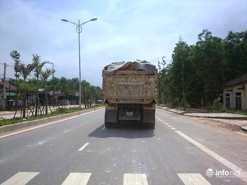 Huế: Doanh nghiệp ngang nhiên “đào trộm” đất đi bán giữa ban ngày - ảnh 8