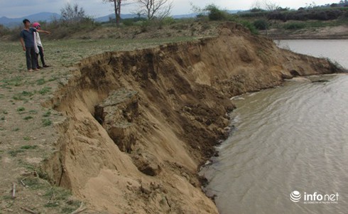 “Cát tặc” ở Tây Nguyên – Dân mất hàng chục ha đất mà chẳng biết kêu ai - ảnh 1