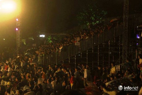 Lung linh đêm Khai mạc Festival Nghề truyền thống Huế 2017 - ảnh 2