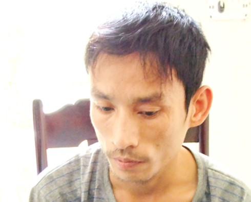 Bắt kẻ thường đứng trước cổng trường, chờ học sinh ra để cướp tài sản - ảnh 1