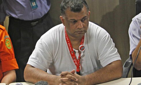 Chân dung 'cha đẻ' hãng AirAsia, tỷ phú Tony Fernandes - ảnh 1