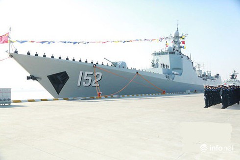 Trung Quốc tăng tốc chế tạo tàu tên lửa dẫn đường - ảnh 1