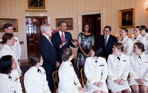 Mỹ sẽ tuyển thủy thủ nữ phục vụ trên tàu ngầm - ảnh 3