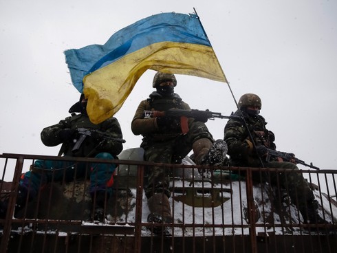 Quân ly khai và quân chính phủ Ukraine đánh lớn tại ga tàu ở Debaltseve - ảnh 1