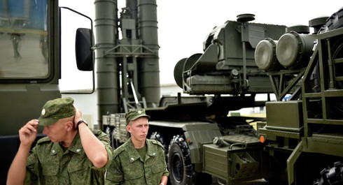 Vì sao bất lợi nhưng Nga vẫn bán tên lửa S-400 cho Trung Quốc? - ảnh 1