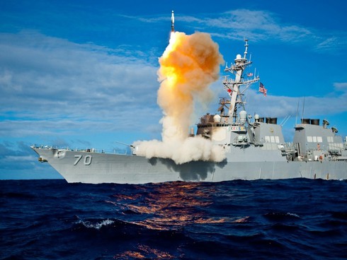 Hải quân Mỹ công bố phiên bản tên lửa SM-6 mới chuyên diệt hạm - ảnh 1