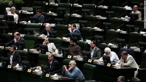 Iran đòi Mỹ bồi thường 63 năm “tổn hại về vật chất và tinh thần” - ảnh 1