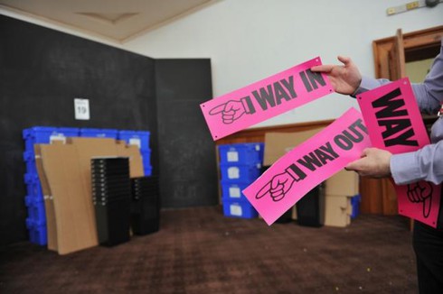 Hôm nay, người dân Anh bỏ phiếu quyết định tách khỏi hoặc ở lại EU - ảnh 1