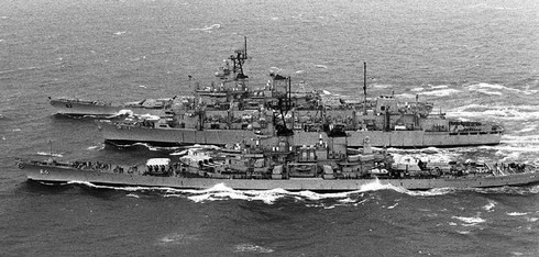 Mỹ định “hô biến” tàu chiến cũ thành tàu sân bay như thế nào? - ảnh 2